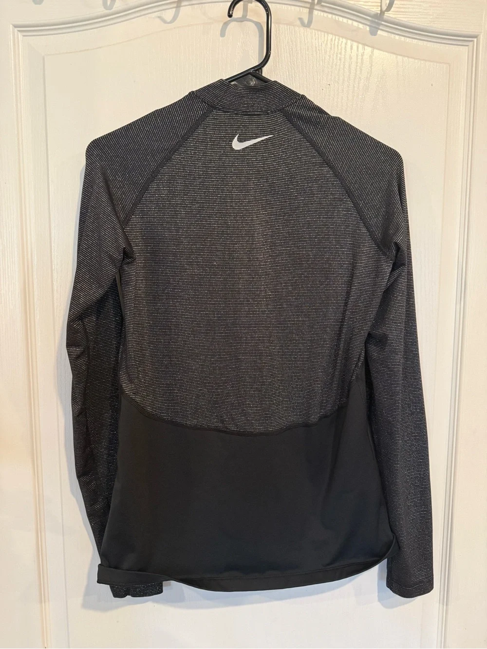 Nike Women’s Pro Warm Dri-FIT Long Sleeve Training Top Black Metallic medium